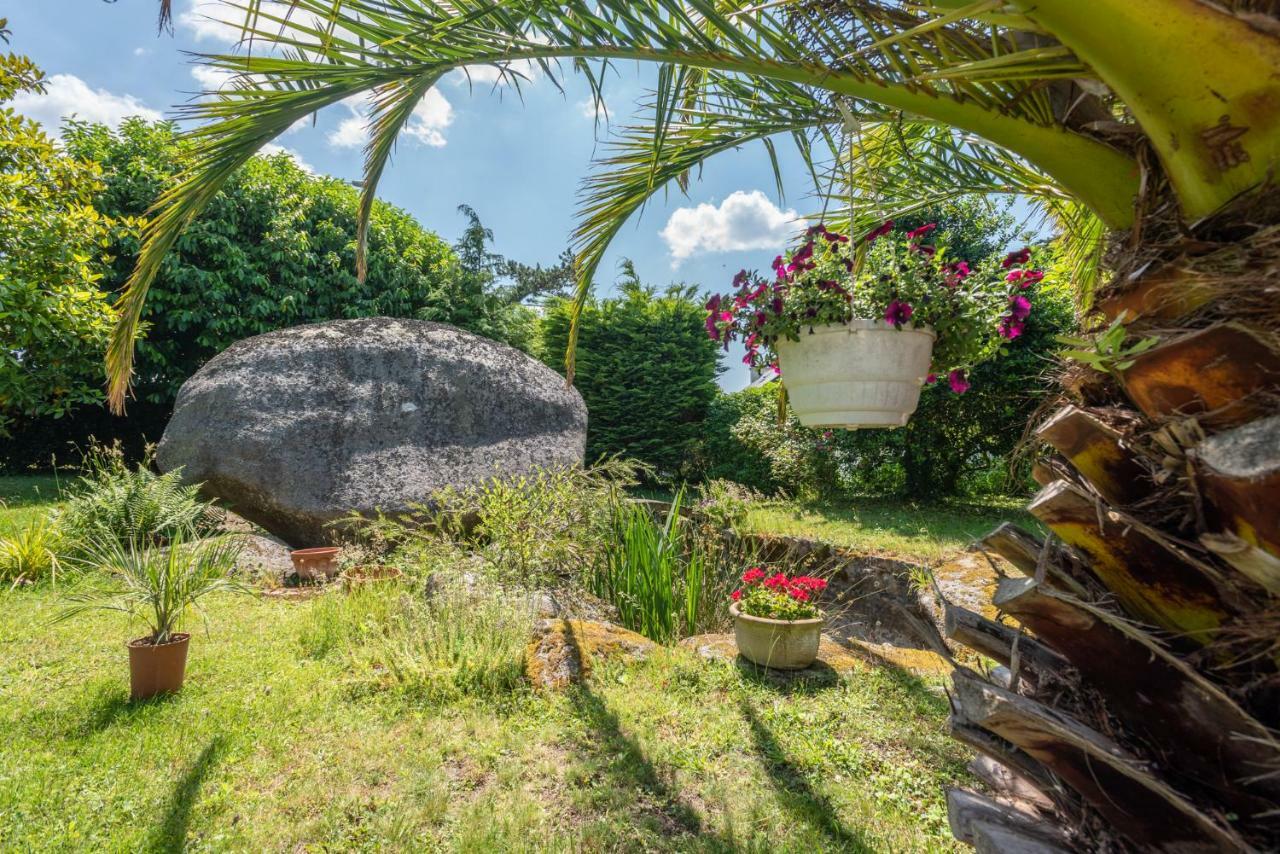 Villa Des Fleurs D'Ajoncs Конкарно Екстериор снимка